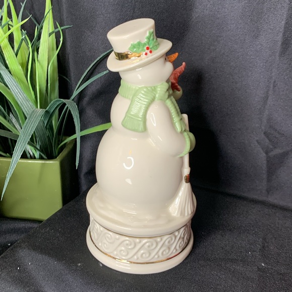 Vintage NIB Lenox “Wonderland Wishes” musical snowman - Picture 7 of 11